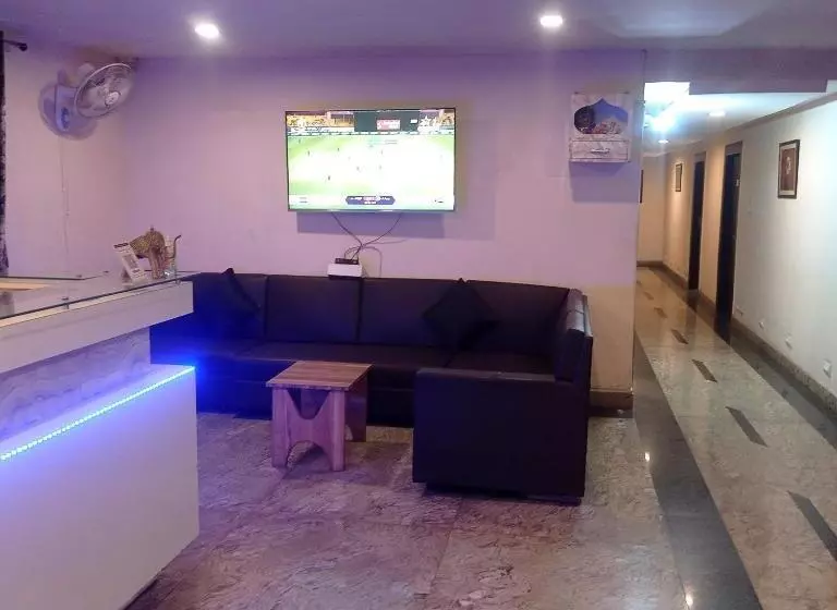 ホテル Shubh Ashish Near Bank More