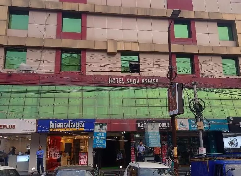 ホテル Shubh Ashish Near Bank More