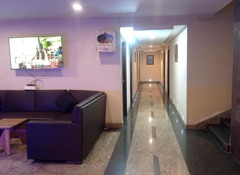 בית מלון כפרי Shubh Ashish Near Bank More