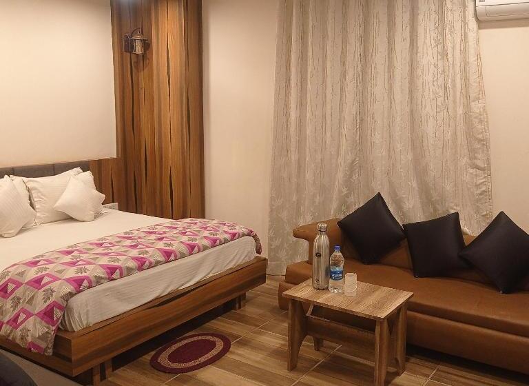 酒店 Shubh Ashish Near Bank More