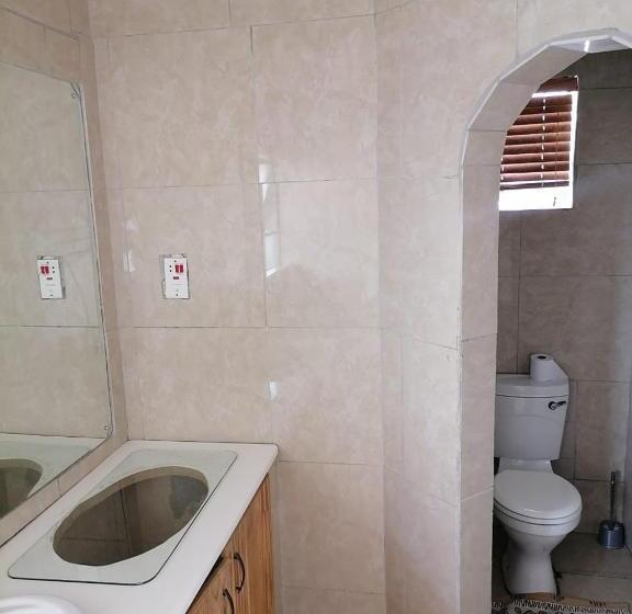 Pension Eeufees Guesthouse