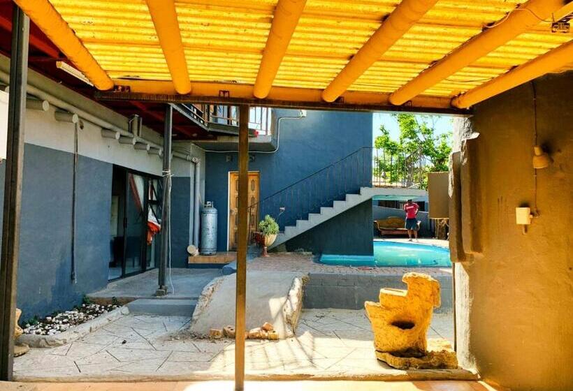 Pension Eeufees Guesthouse