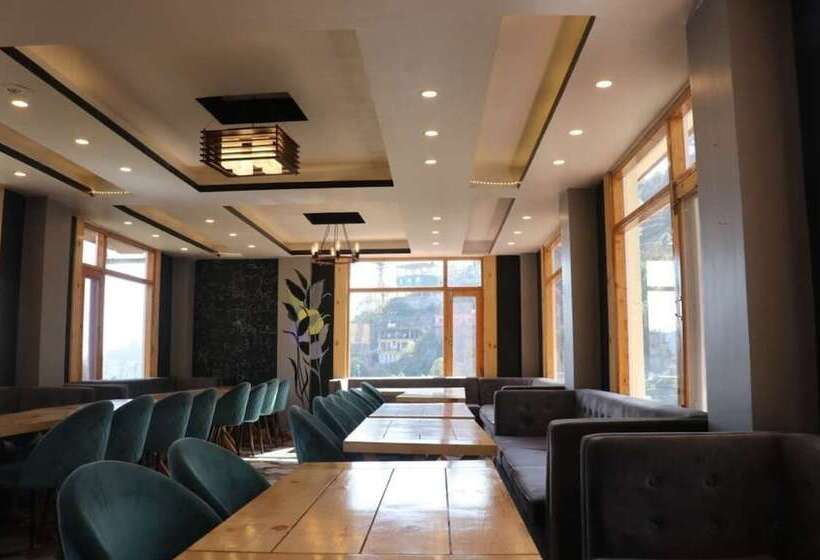 Eden Hotel And Resort