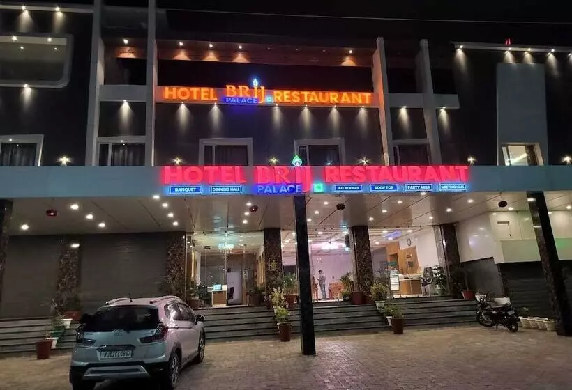 ホテル Brij Palace & Restaurant