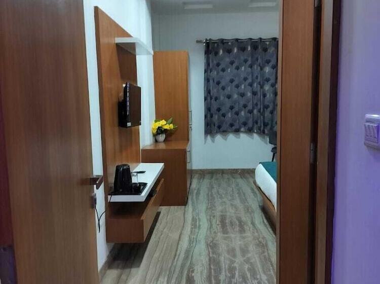 فندق Brij Palace & Restaurant