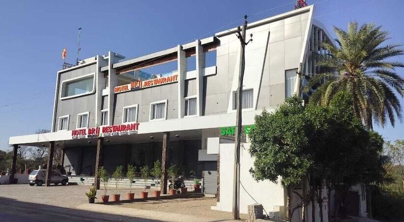 فندق Brij Palace & Restaurant