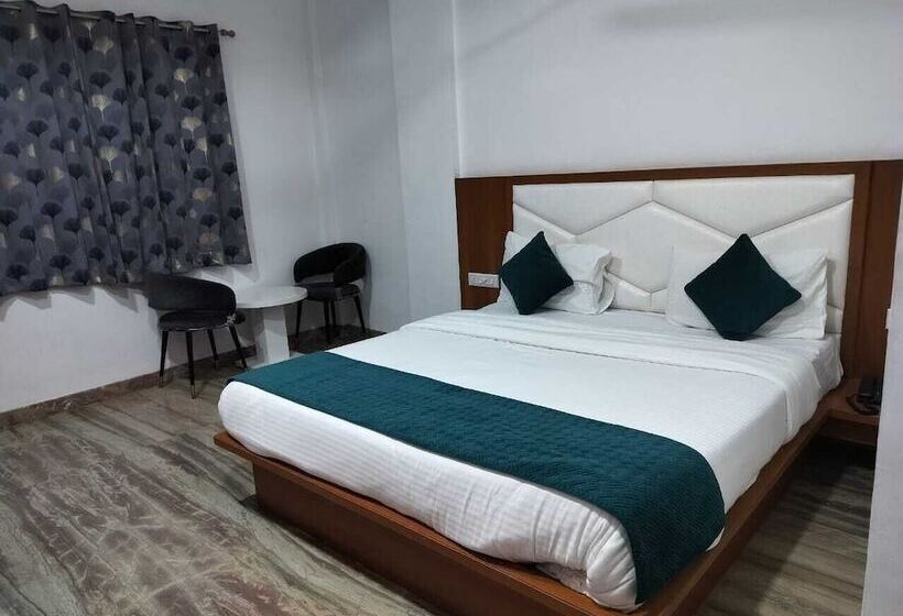 فندق Brij Palace & Restaurant