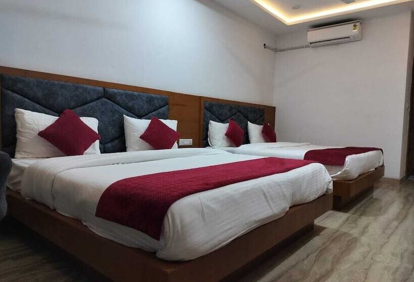 فندق Brij Palace & Restaurant