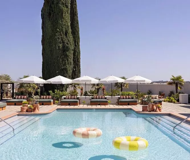 ホテル River Lodge Paso   21 & Over Pool