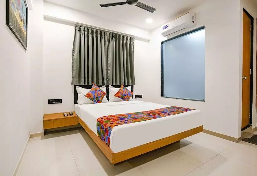 Fabhotel Royal King I