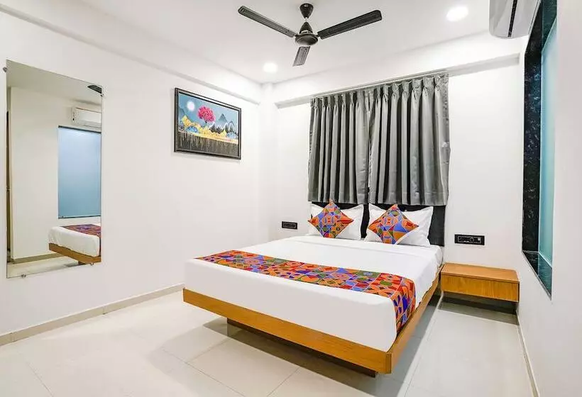 Fabhotel Royal King I