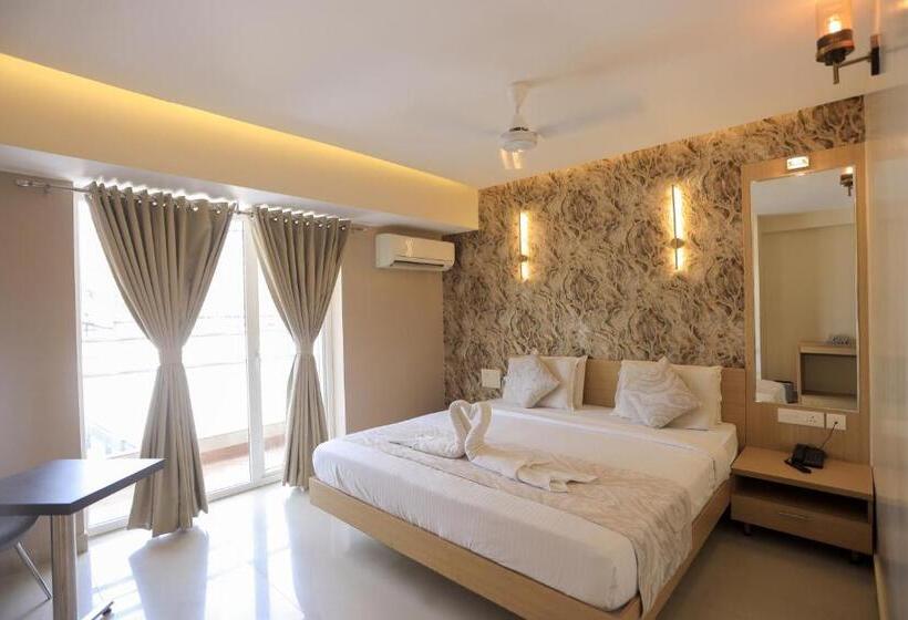 فندق Shoolin Grand