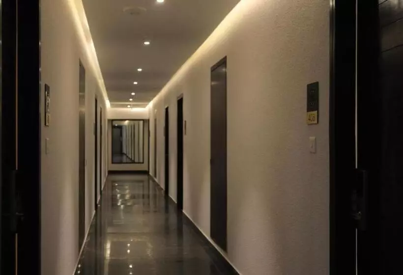 ホテル Shoolin Grand