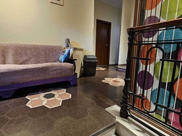 膳宿费 Montevideo Hostel