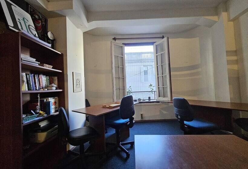 膳宿费 Montevideo Hostel