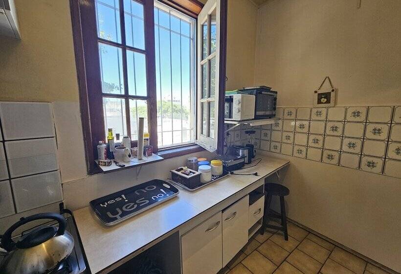 膳宿费 Montevideo Hostel