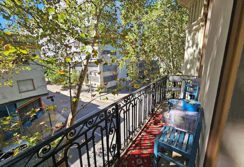 膳宿费 Montevideo Hostel