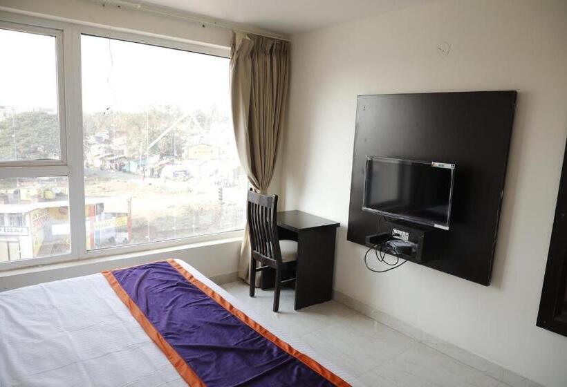 호텔 Balaji Gold Inn