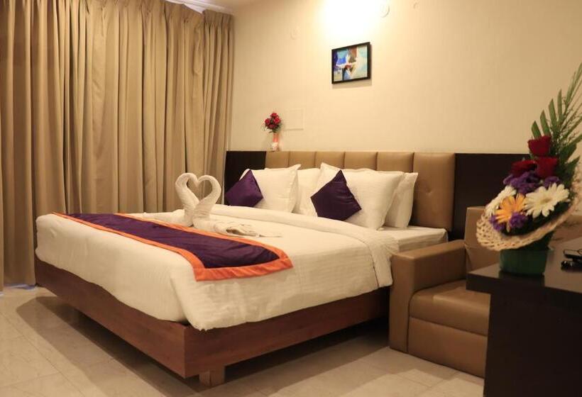 호텔 Balaji Gold Inn