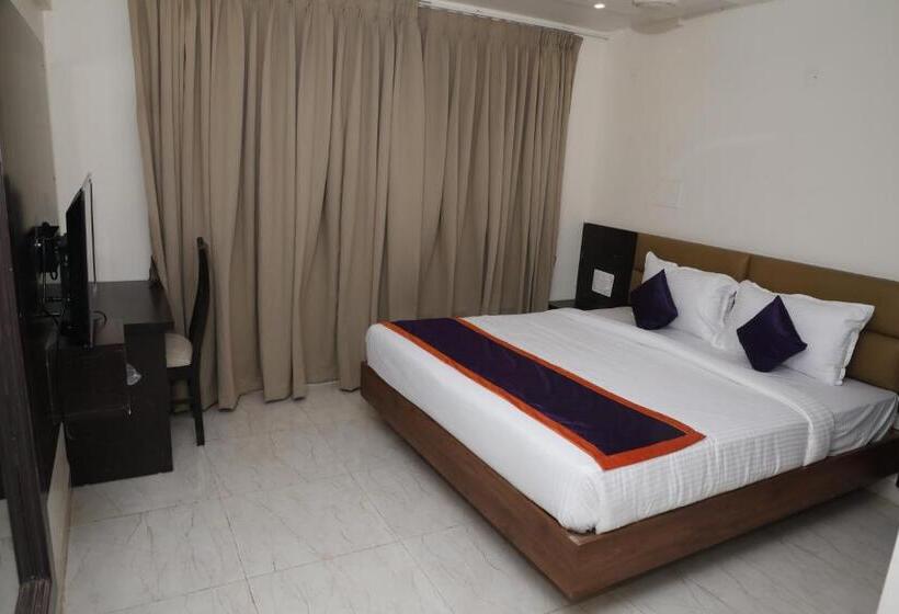 호텔 Balaji Gold Inn