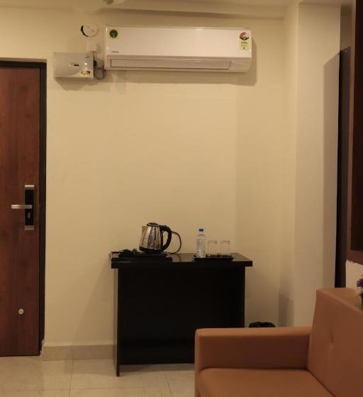 호텔 Balaji Gold Inn