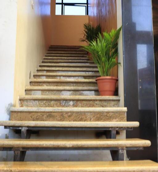 호텔 Balaji Gold Inn