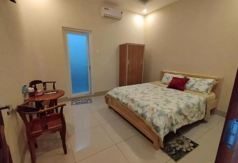 هتل Nhà Nghỉ Kim Cương