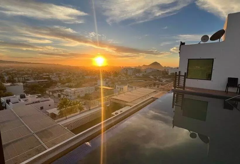 Hotelli Residences By Mp Cabo San Lucas