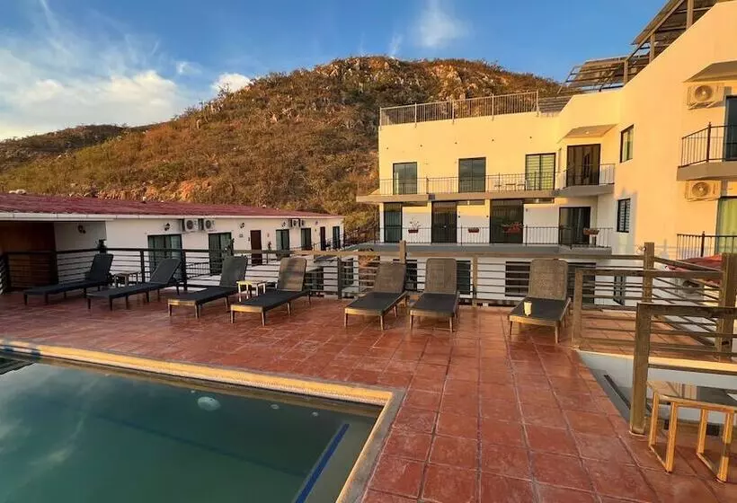 Hotelli Residences By Mp Cabo San Lucas