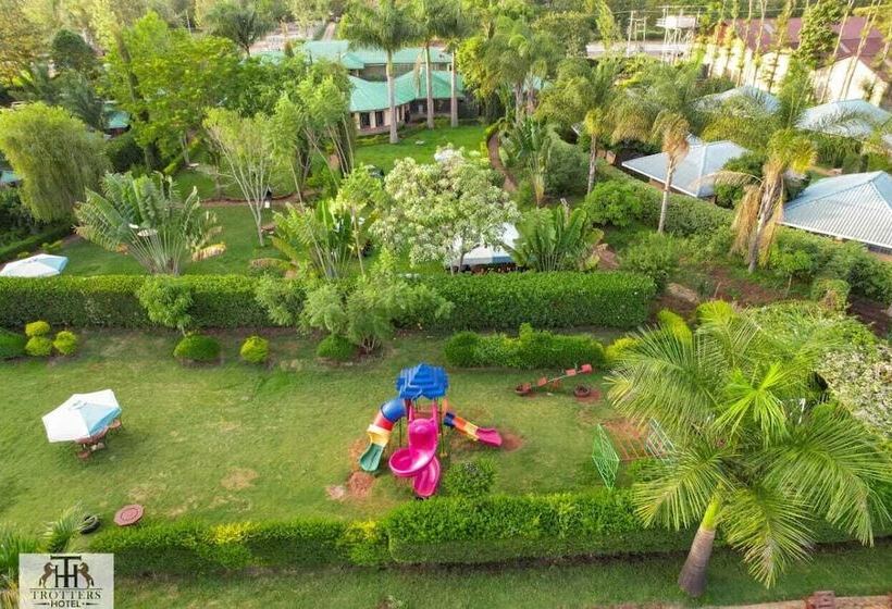 Trotters Hotel   Kenol