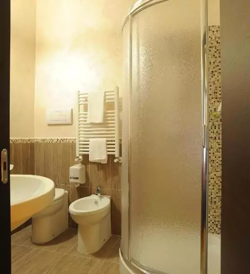 B&b Muro Torto Cairoli  Struttura Sanificata Giornalmente Con Prodotti Specifici Conformi Al Decalo