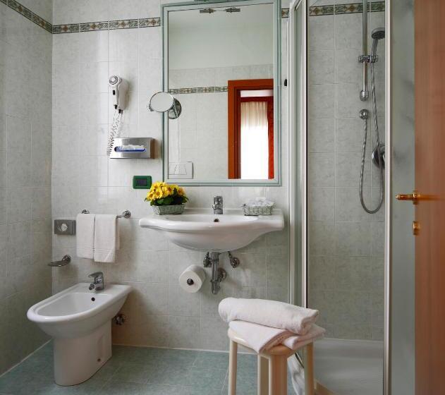 تختخواب و صبحانه Casa Villa Gardenia Venice Atika & Atif