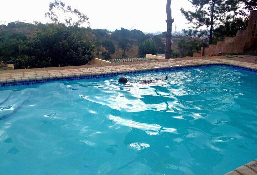 تختخواب و صبحانه Chinyonga Guesthouse