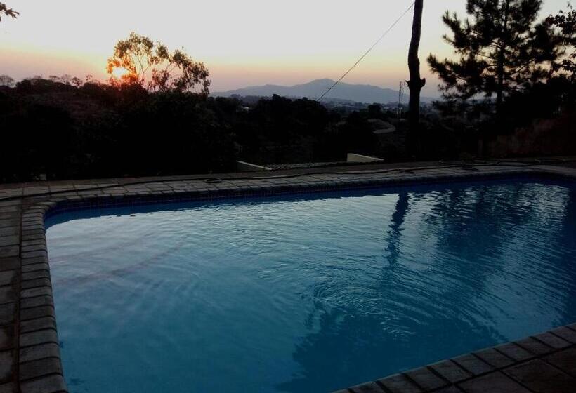 تختخواب و صبحانه Chinyonga Guesthouse