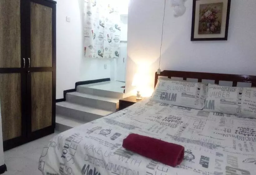 تختخواب و صبحانه Chinyonga Guesthouse