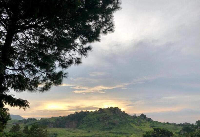 تختخواب و صبحانه Chinyonga Guesthouse