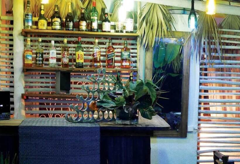 تختخواب و صبحانه Home Sakalava