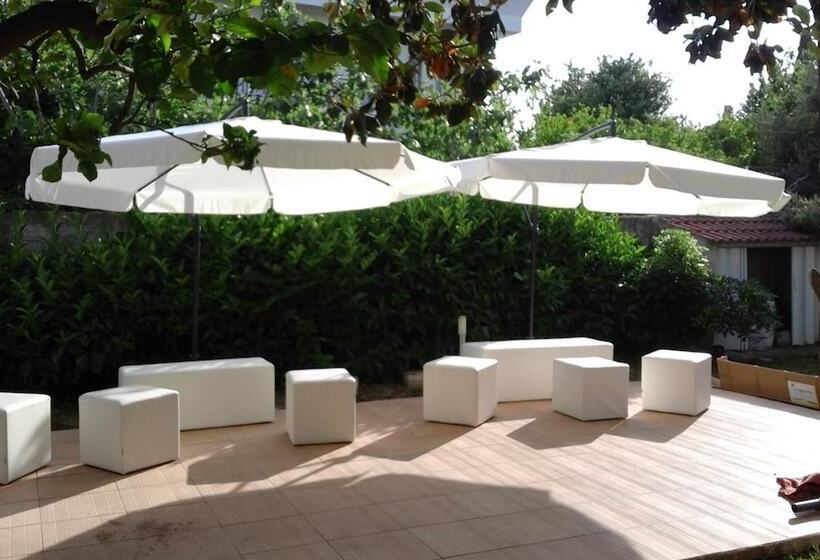 ベッドアンドブレックファースト Villa Del Mar