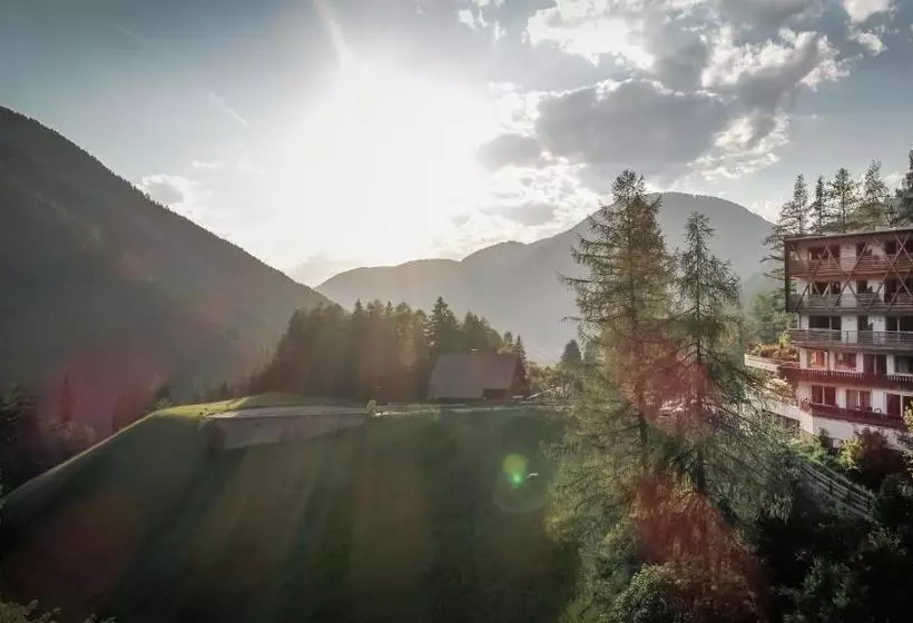 Bike & Ski Hotel Diana Karersee