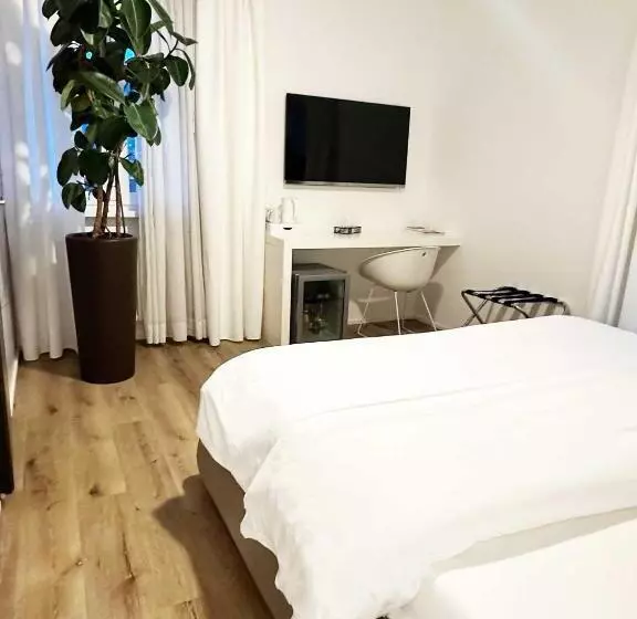 Sk Active Hotel   Ex Garni Hotello