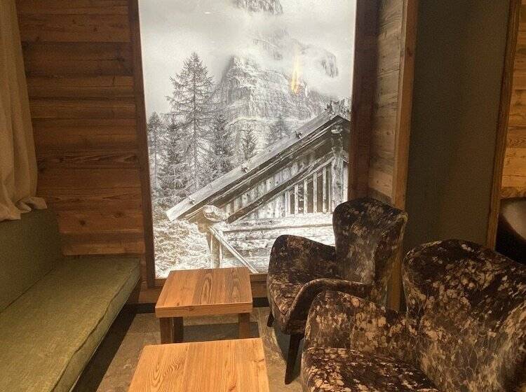 Отель Ariston S