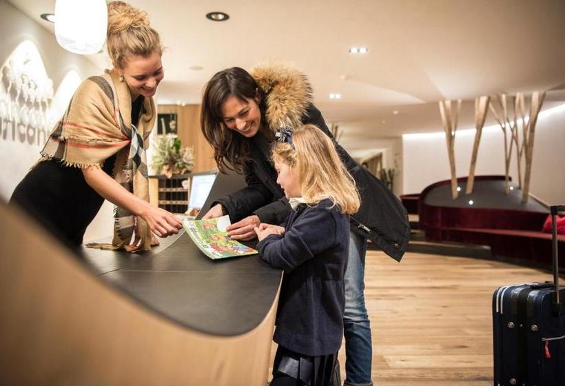 Hotel Biancaneve Family