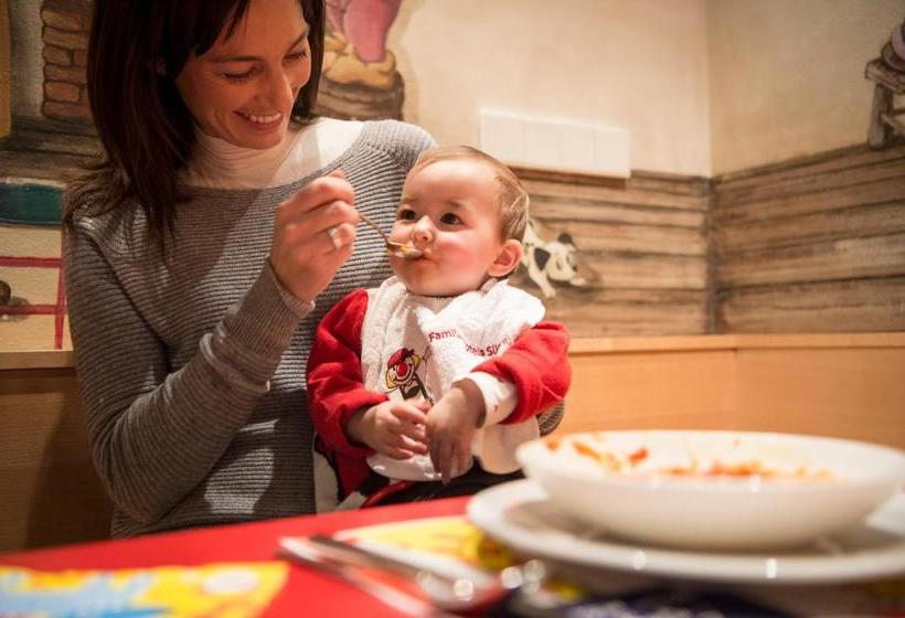 Hotel Biancaneve Family