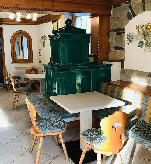 ホテル Garni Mountain Resort