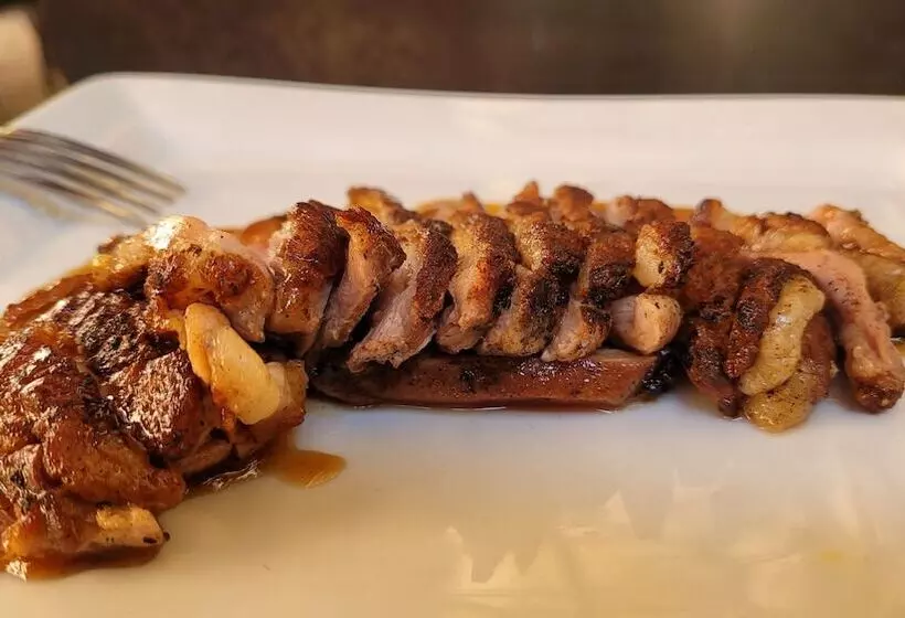 هتل Hôtel Restaurant Le Combava