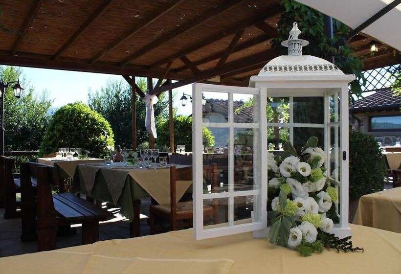 Отель La Torricella