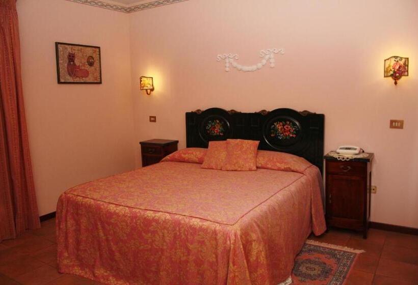 ホテル Locanda Salimbeni