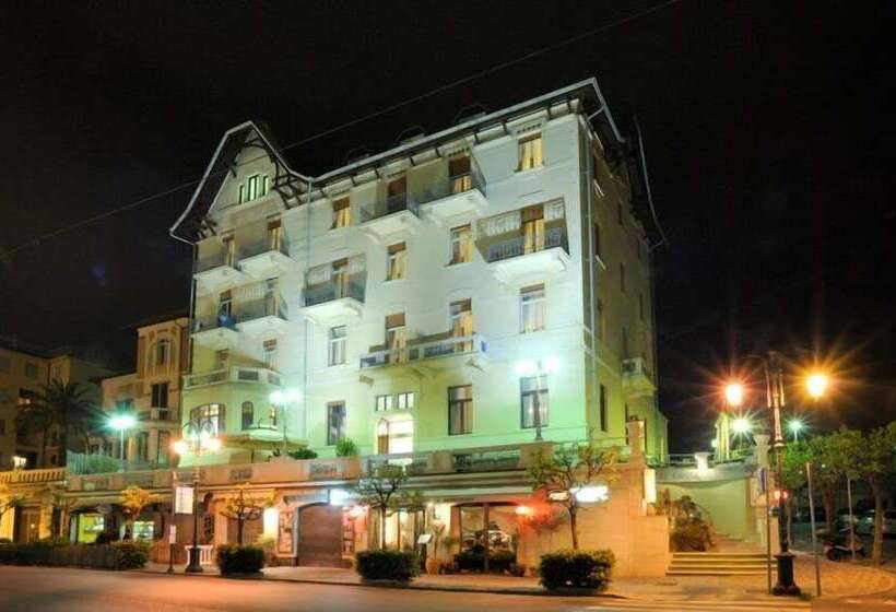 בית מלון כפרי Nuovo Suisse