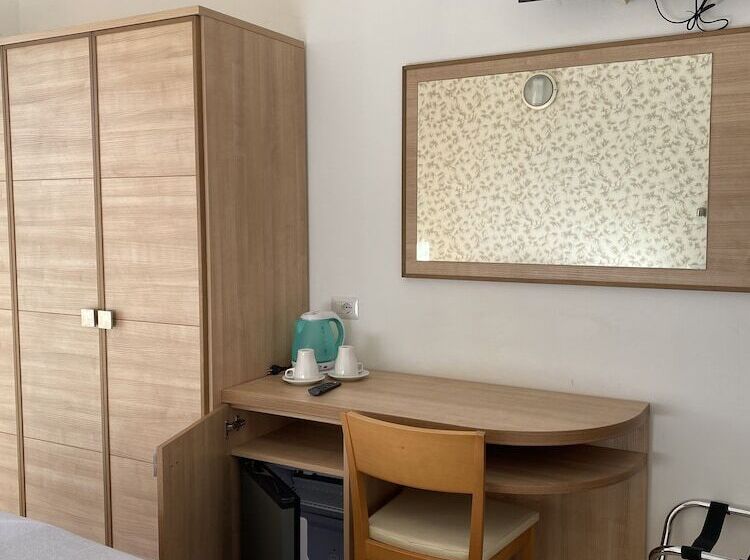 هتل Ravello Adults Only