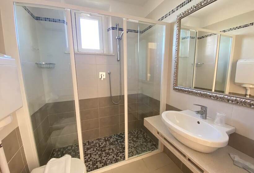 هتل Ravello Adults Only